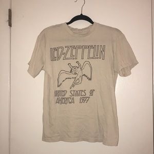Led-Zeppelin tee shirt